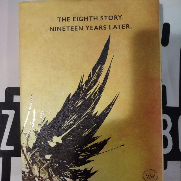 Harry Potter and the Cursed Child, Parts One and Two: The Official Playscript of - Picture 3 of 5